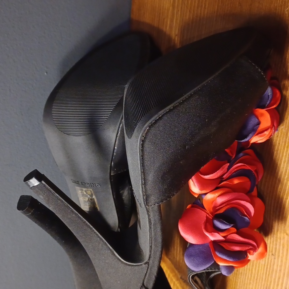 Call it Spring platforms - Picture 5 of 15